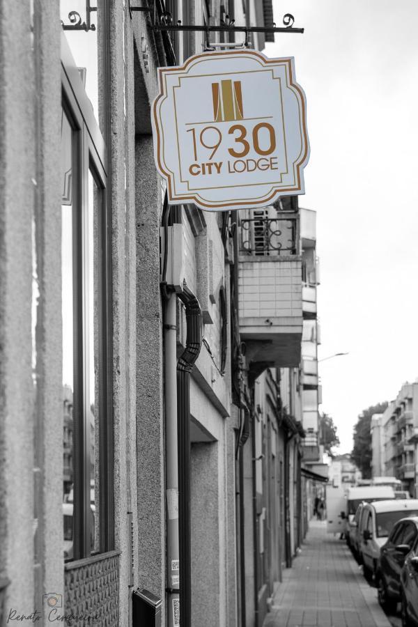 1930 City Lodge Порту Экстерьер фото